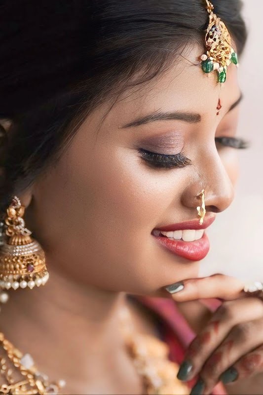 Bridal makeup portrait by Avan
